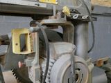 a machine that is sitting on a table in a room