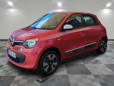 une Volkswagen Up rouge, hayon, hayon, hayon, hayon, hayon, hayon, hayon, hayon, hayon, hayon, hayon, hayon, hayon, hayon, hayon, hayon, hayon, hayon, hayon, hayon, hayon, hayon, hayon, hayon, hayon, hayon, hayon, hayon, hayon, hayon, hayon, hayon, hayon, hayon, hayon, hayon, hayon, hayon, hayon, hayon, hayon, hayon, hayon, hay