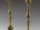 paire de chandeliers anciens en laiton