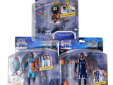 trois figurines représentant un basketteur et un basketteur