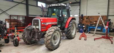 MASSEY FERGUSON 6160 - Immatriculation : FX-831-QR - Genre :…