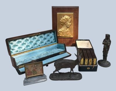 a lot of items that are sitting on a table