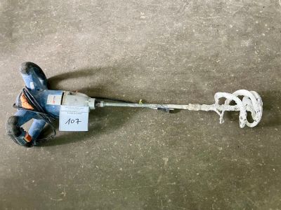 une photo d'un coupe-corde à fil posé par terre