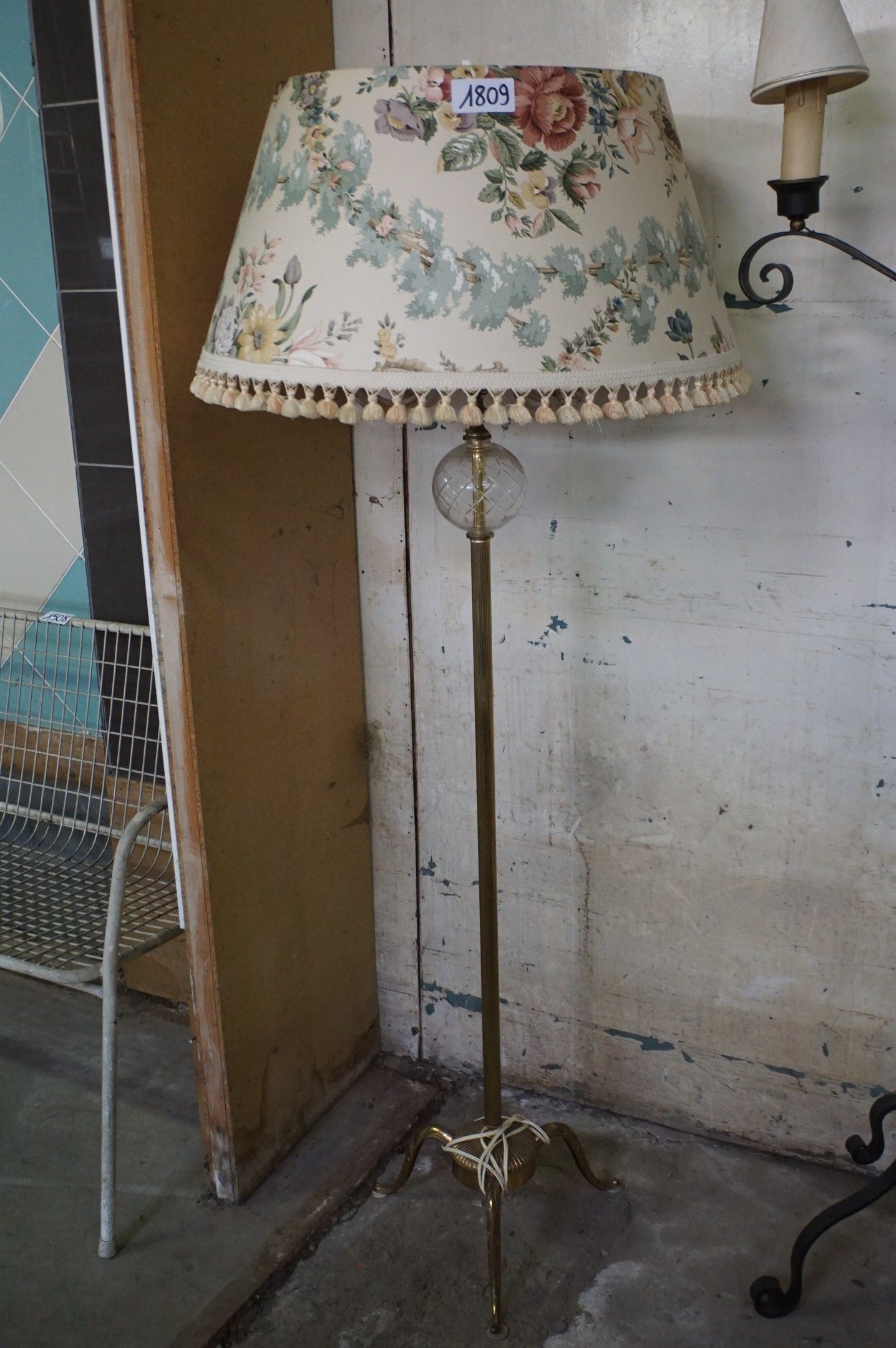 lampe sur pied vintage en laiton et verre - style classique …