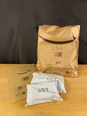 Lot de 4 colis Mystère (Retour Amazon,NPAI ,Adresse incomplè…