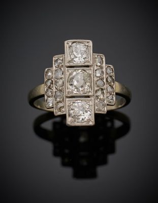 une bague en diamant art déco