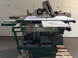 a machine that is sitting on a pallet in a garage