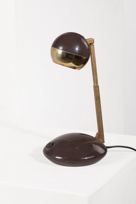 Travail ALLEMAND Lampe de table en laiton et plastique marro…