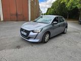 a picture of a silver car parked in a parking lot