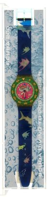 une photo d'une montre dans son emballage