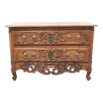 COMMODE en noyer mouluré et sculpté de forme mouvementée à d… - Photo 1