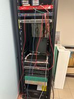 1 baie informatique comprenant :