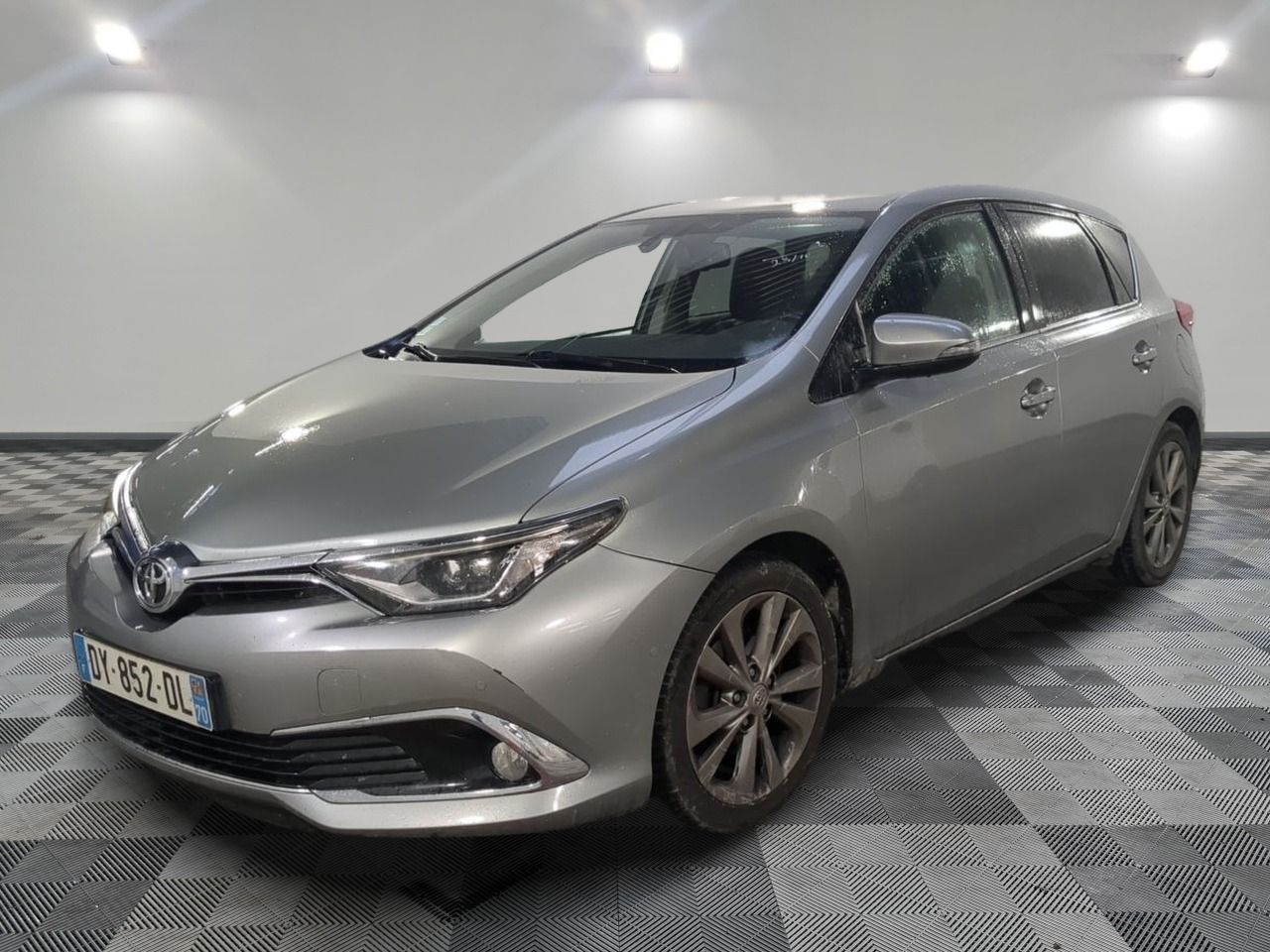 TOYOTA - AURIS 112 D-4D EXECUTIVE - GO - Mise en service: 15…