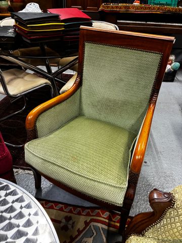 Paire de fauteuils de style restauration garni de tissu velours g...
