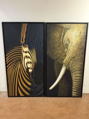 Portrait d'éléphant et portrait de zèbre.