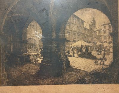 une vieille photo représentant une scène de rue avec des passants