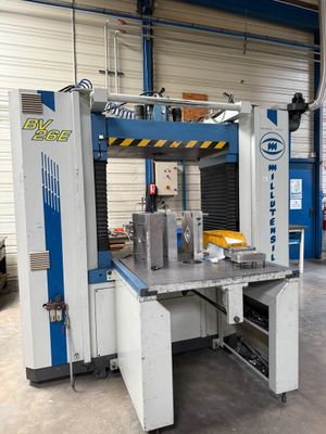 an image of a machine that is in a warehouse
