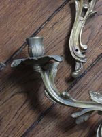 DEUX PAIRES D'APPLIQUES à deux bras de lumière en bronze et … (photo 4)