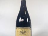 une image d'une bouteille de vin sur fond blanc