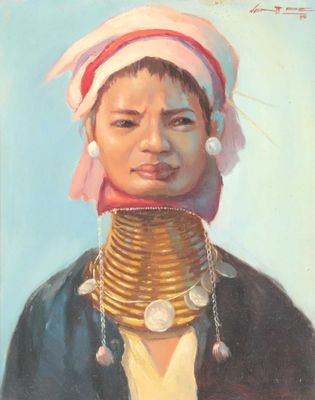 une image représentant un tableau d'une femme portant un collier autour du cou