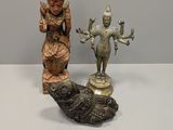 a statue of a man and a statue of a woman