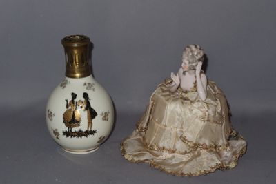 two vases that are next to each other on a table