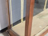a mirror that is sitting on top of a pallet
