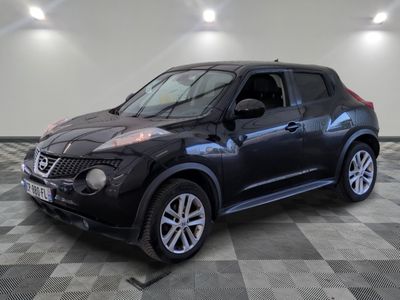 une photo d'un Nissan juke suv noir