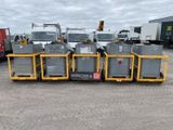 beaucoup de camions garés sur le parking