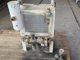 a picture of a machine that is sitting on a pallet