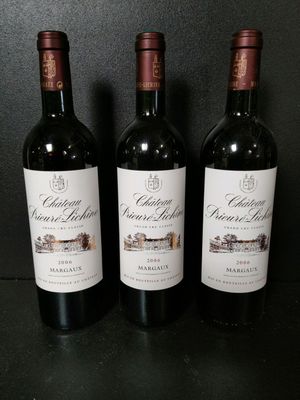 3 bouteilles de vin rouge du Château Prieuré-Lichine 4ème GC… - Photo 1