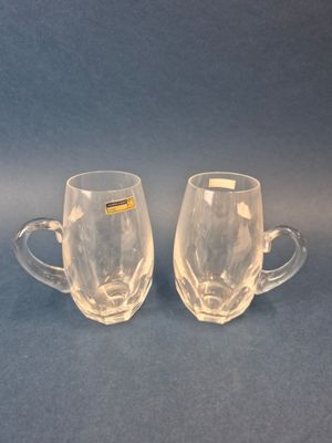 VILLEROY & BOCH Suite de quatre choppes à bières en verre.