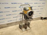 l'image d'une machine installée dans une pièce