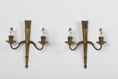 Paire d'appliques en bronze doré à décor de carquois de flèc…