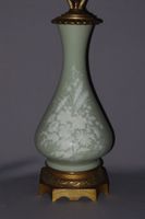 Lampe en porcelaine fin XIXe à motif de bouquet champêtre su… (photo 2)