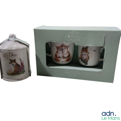 deux tasses à café dans une boîte, ornées d'une image de chat