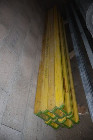 8 poutres I PFEIFER PF20 de coffrage en sapin. L 290 cm. Visite l...