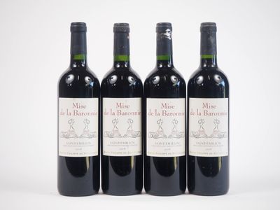 trois bouteilles de vin rouge sont alignées sur une surface blanche