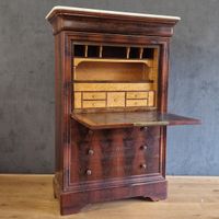 SECRETAIRE A ABATTANT d'Epoque Louis Philippe en acajou flam… (photo 2)