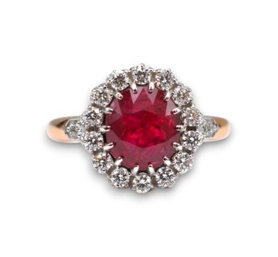 Bague en or jaune et gris 18K (750/1000) ornée d'un rubis non chauffé  - Photo 1