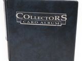 l'album de cartes de collection est ouvert sur une page blanche