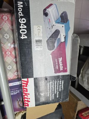 a box that has a vacuum in it on a table