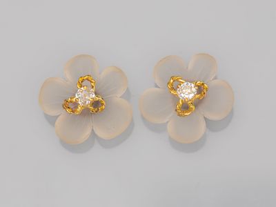 Paire de boucles d'oreilles fleurs en or jaune 750°/°° (18K)… - Photo 1