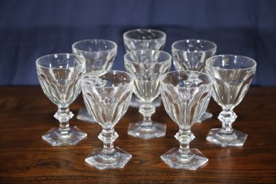 BACCARAT modèle HARCOURT ( crée en 1841) Suite de huit verre… - Photo 1