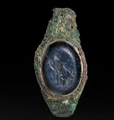 BAGUE FRAGMENTAIRE ROMAINE Nicolo et bronze