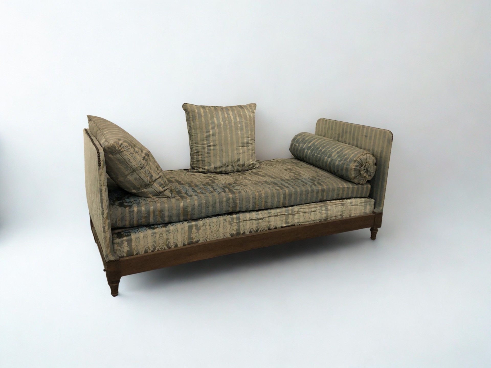 Objets d'art & Curiosités