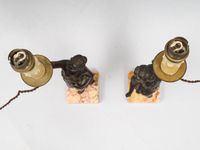 Paire de pieds de lampe en bronze à patine brune figurant de… (photo 6)