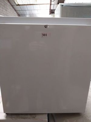Mini-congélateur ESSENTIEL B modèle ECM50-45hib2 (fonctionne…