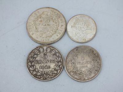 Ensemble de quatre monnaies en argent composé d'une pièce de cinq fran - Photo 1