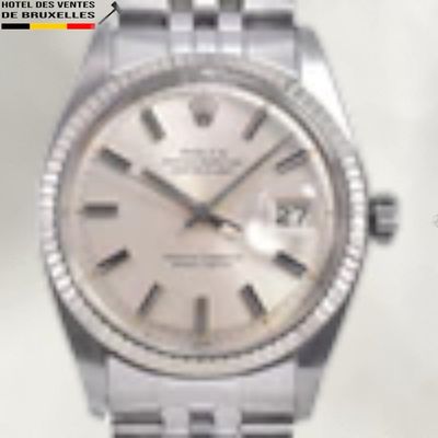 a watch that is sitting on a table